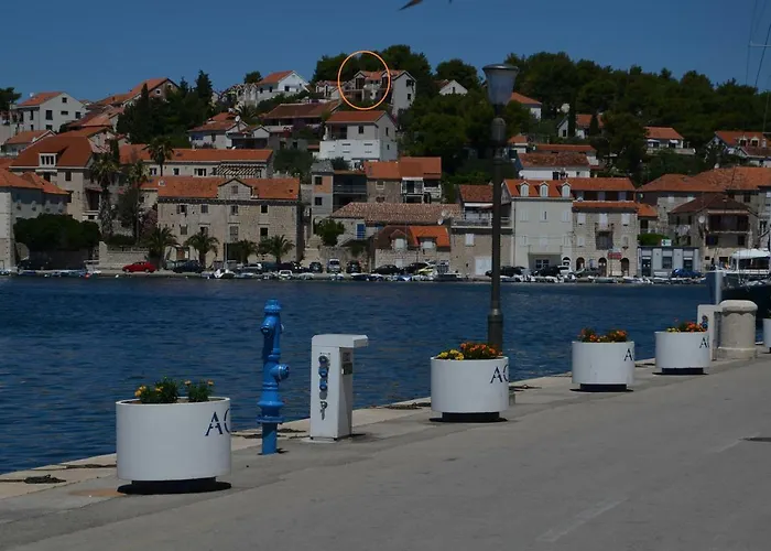 Luana * Milna (Brac)